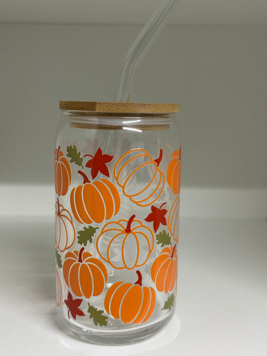 16oz glass cup with pumpkin pattern on a clear background